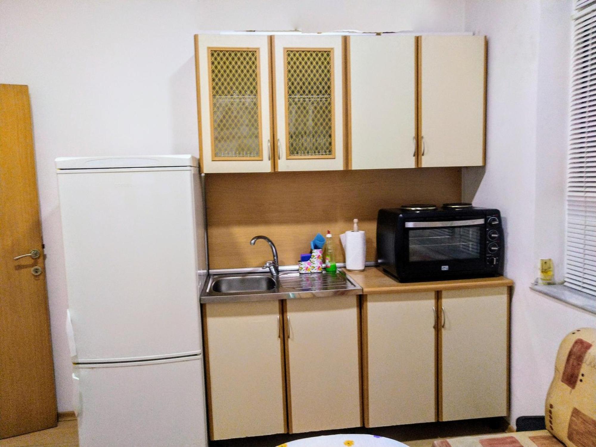 Downtown - Compact Low Cost Flat - 1St Floor Burgas Extérieur photo