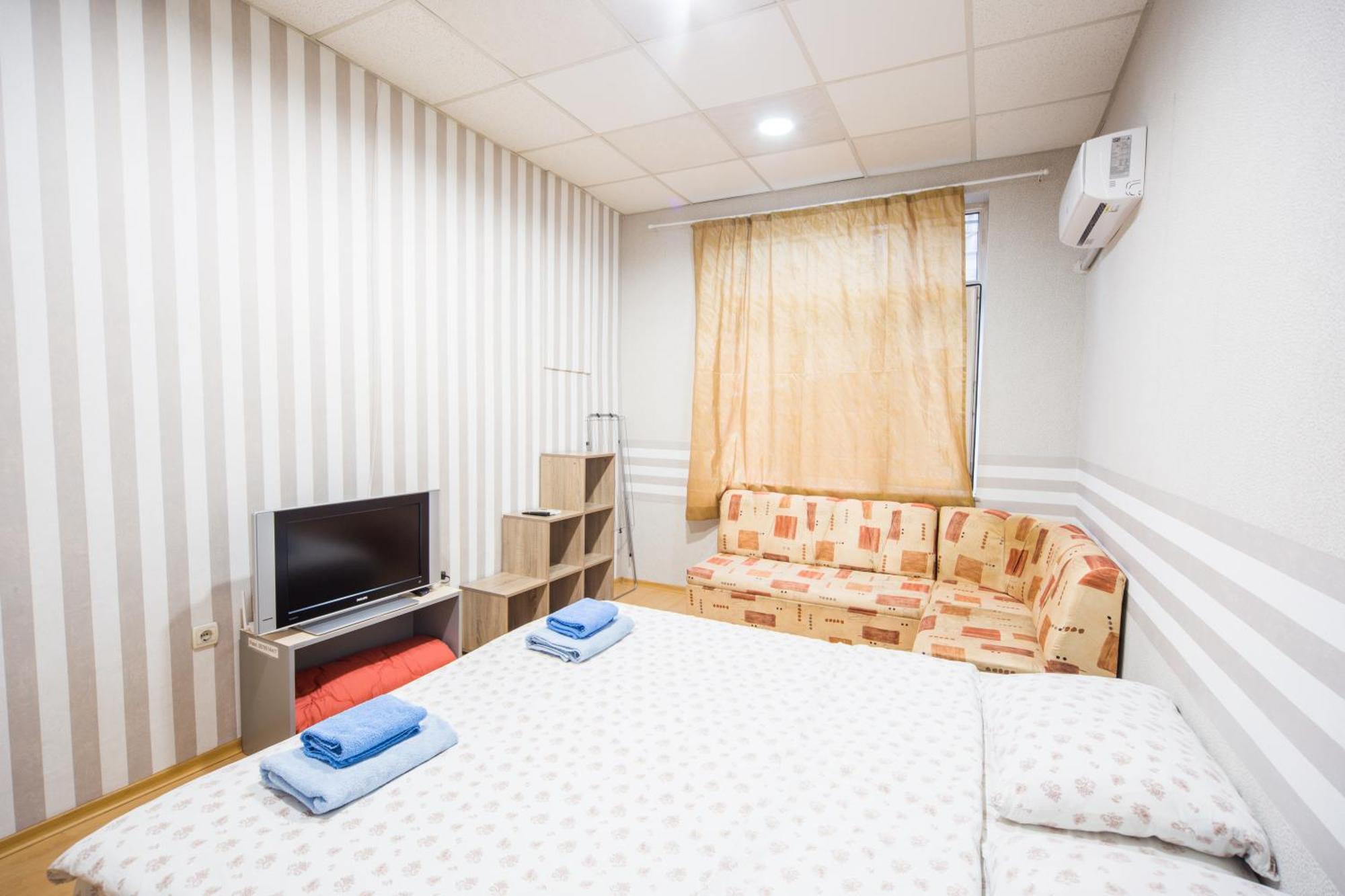 Downtown - Compact Low Cost Flat - 1St Floor Burgas Extérieur photo